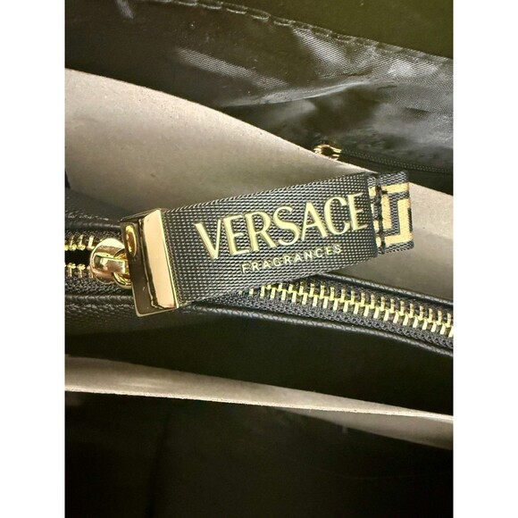 NWT Versace Yellow Diamond 90ml Eau de Toilette + Tote Bag 2-Piece Gift Set - Picture 4 of 16